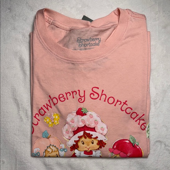 Strawberry Shortcake Graphic Tee Shirt NWT Size Large Pink Retro Kawaii - Picture 3 of 8